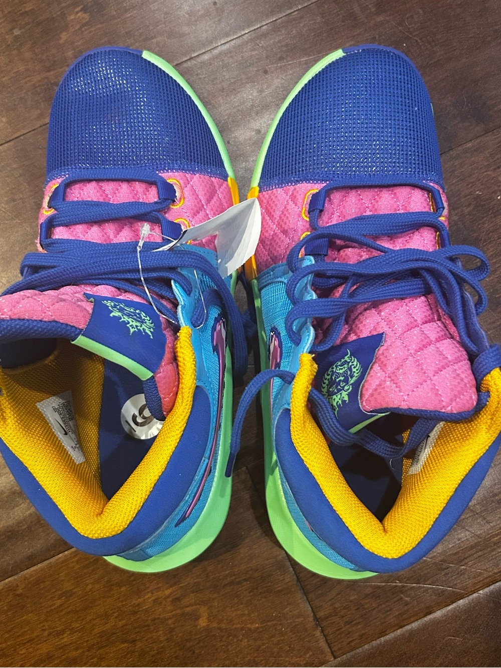 Nike LeBron Witness 8 I Promise Men’s Size 9 Basketball Shoes
